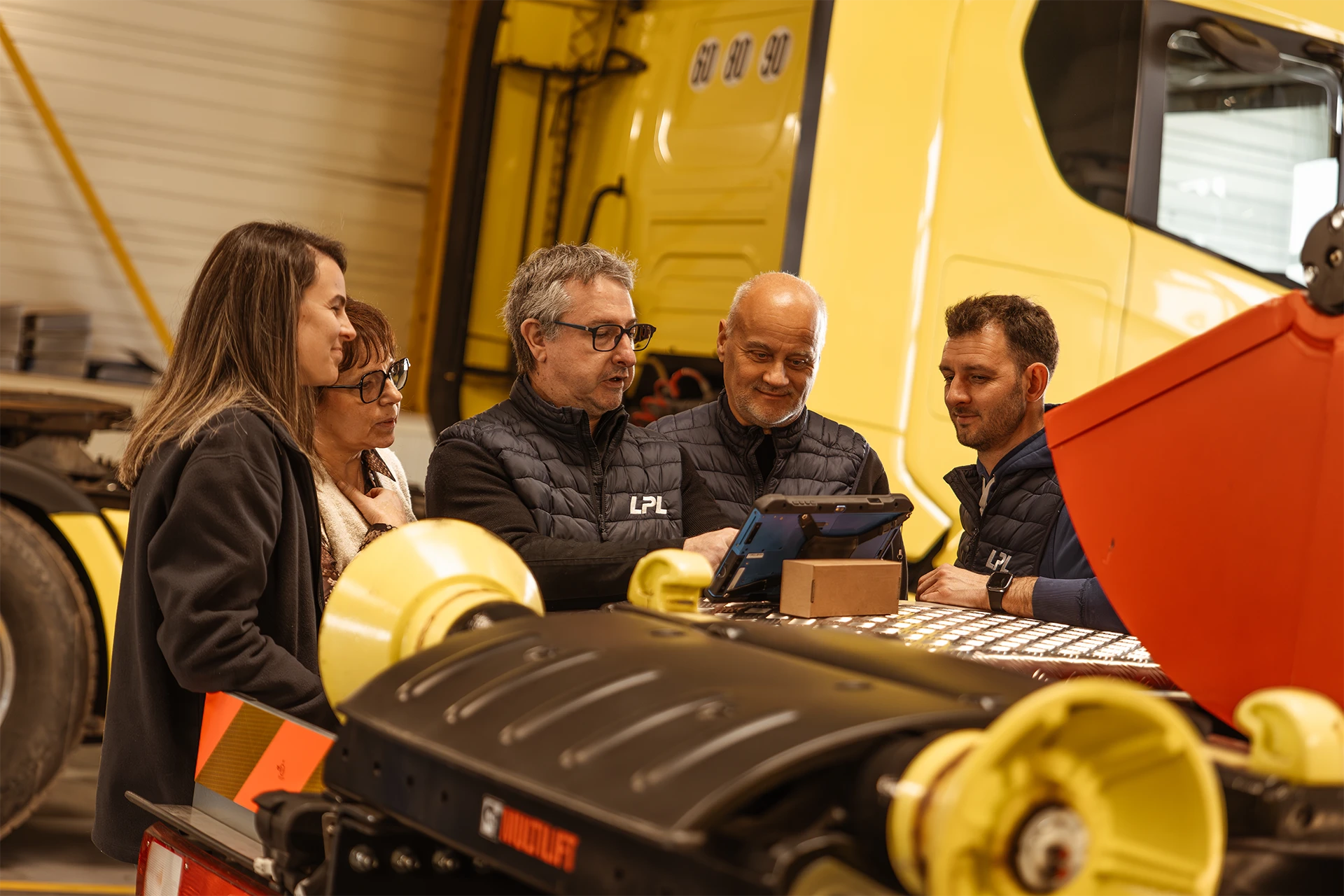 Equipe contrôle poids lourds
